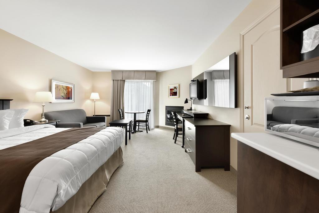 Hotel Le Versailles サン・ソヴェ－ル・デ・モン 部屋 写真